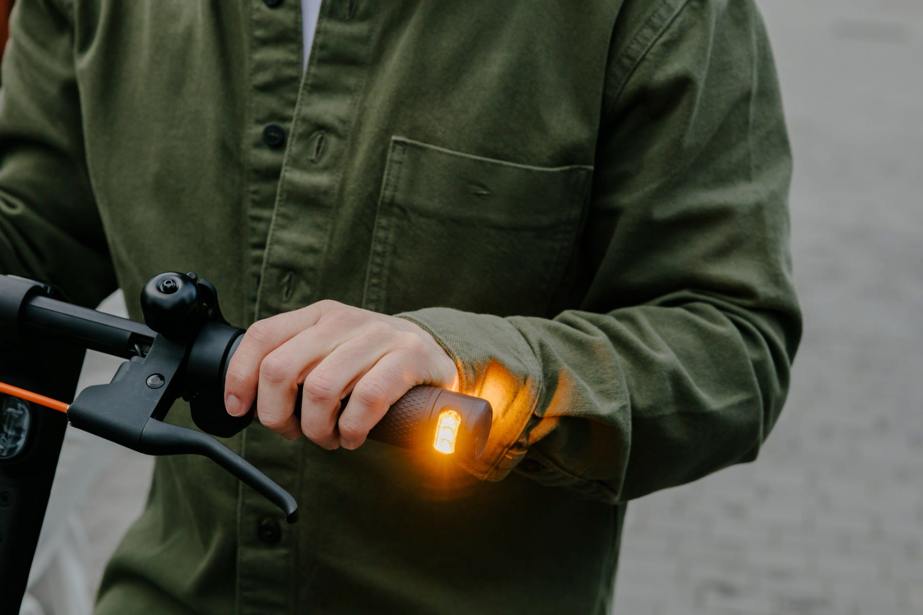 غلاف خفيف للغاية Native Union لأجهزة MacBook 14/13 - أسود