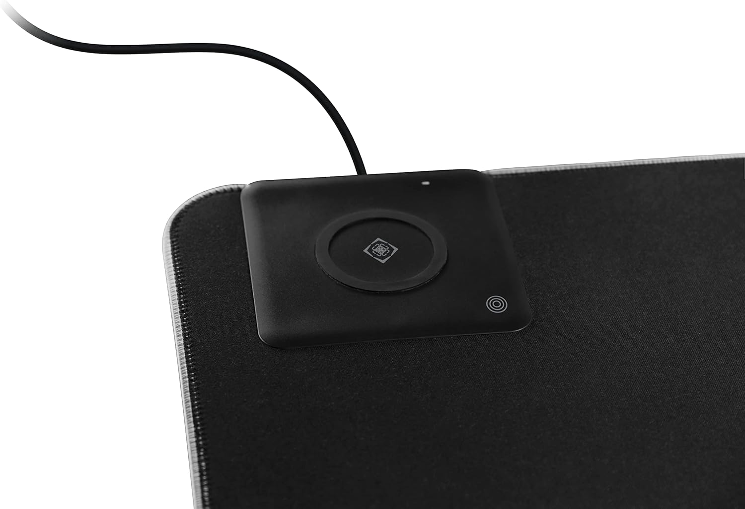 DELTACO Gaming DMP330 RGB Mousepad w Wireless Charging
