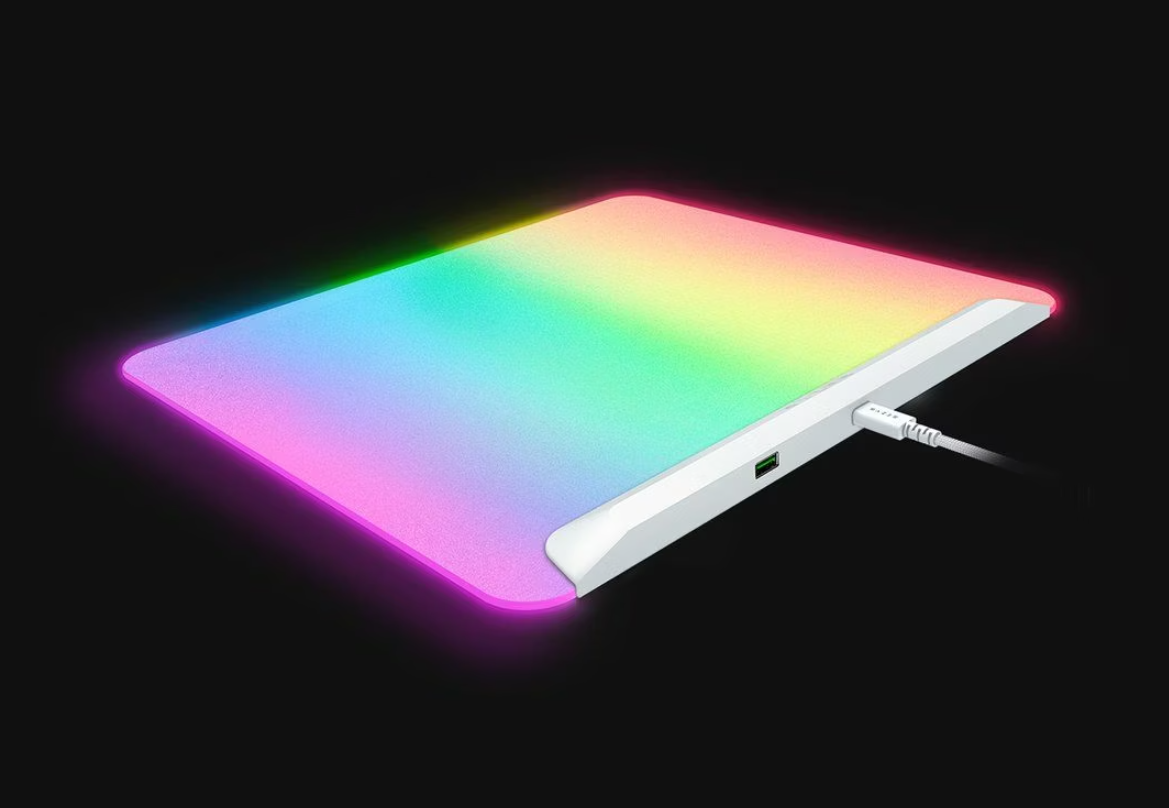 لوحة الألعاب فايرفلاي V2 برو - أبيض