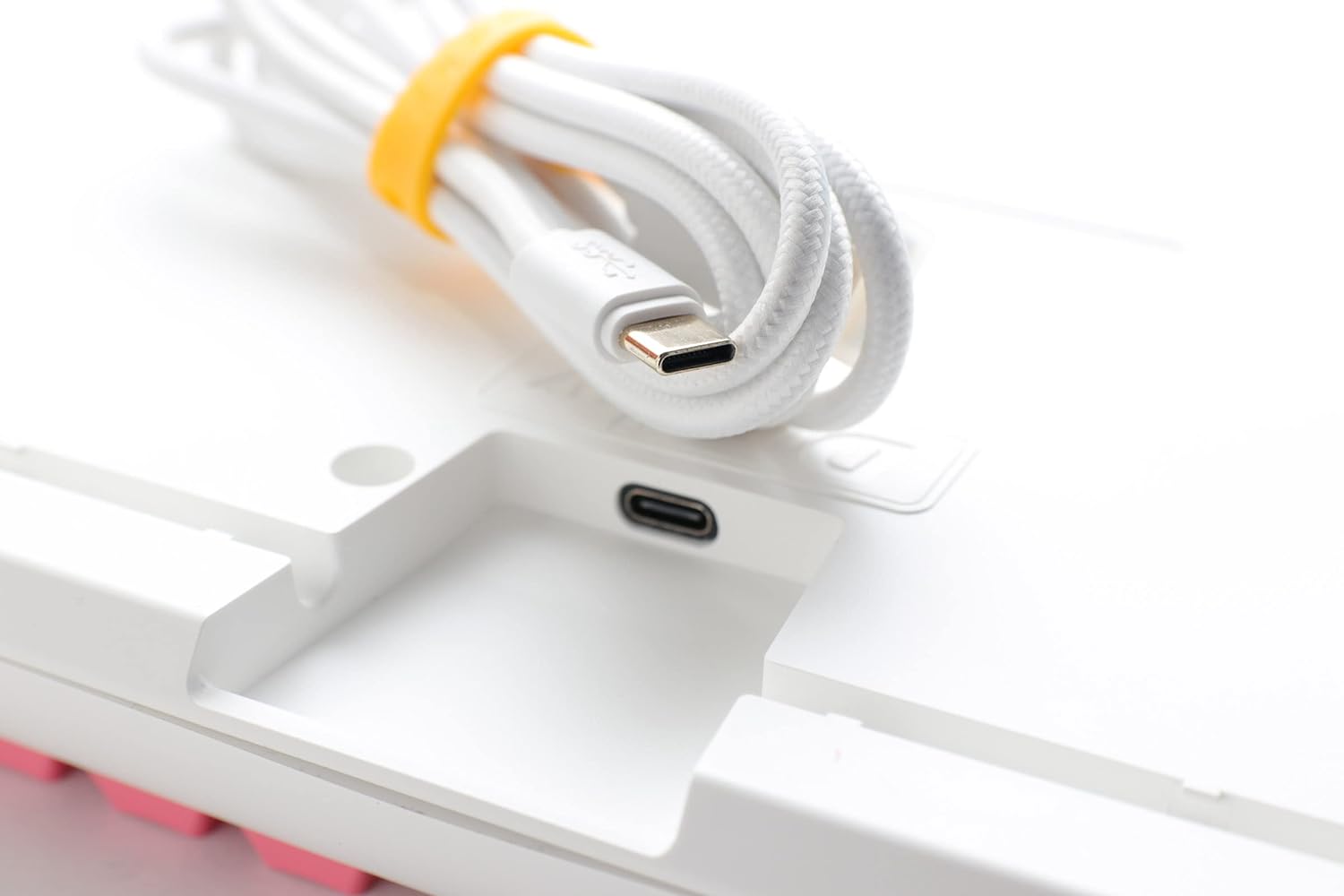 Ducky One 3 جوسامر بينك فول سايز 100% مفتاح شيري بلو - أمريكي