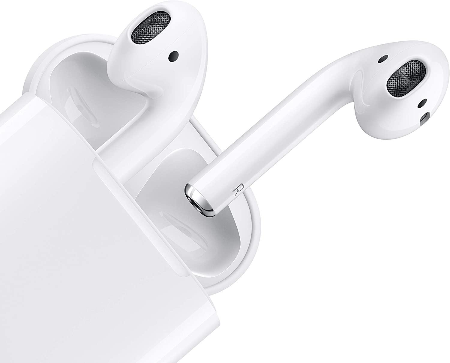 سماعات AirPods مع علبة شحن