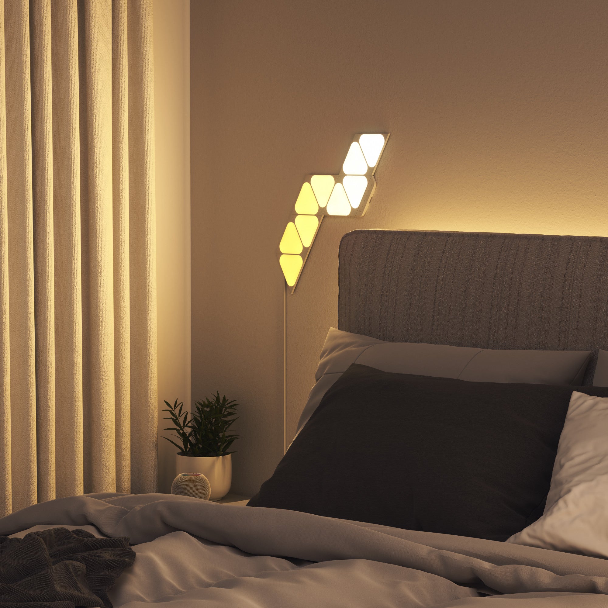 Nanoleaf Shapes Triangles Mini مجموعة البداية - أبيض - 9 قطع - الاتحاد الأوروبي/المملكة المتحدة