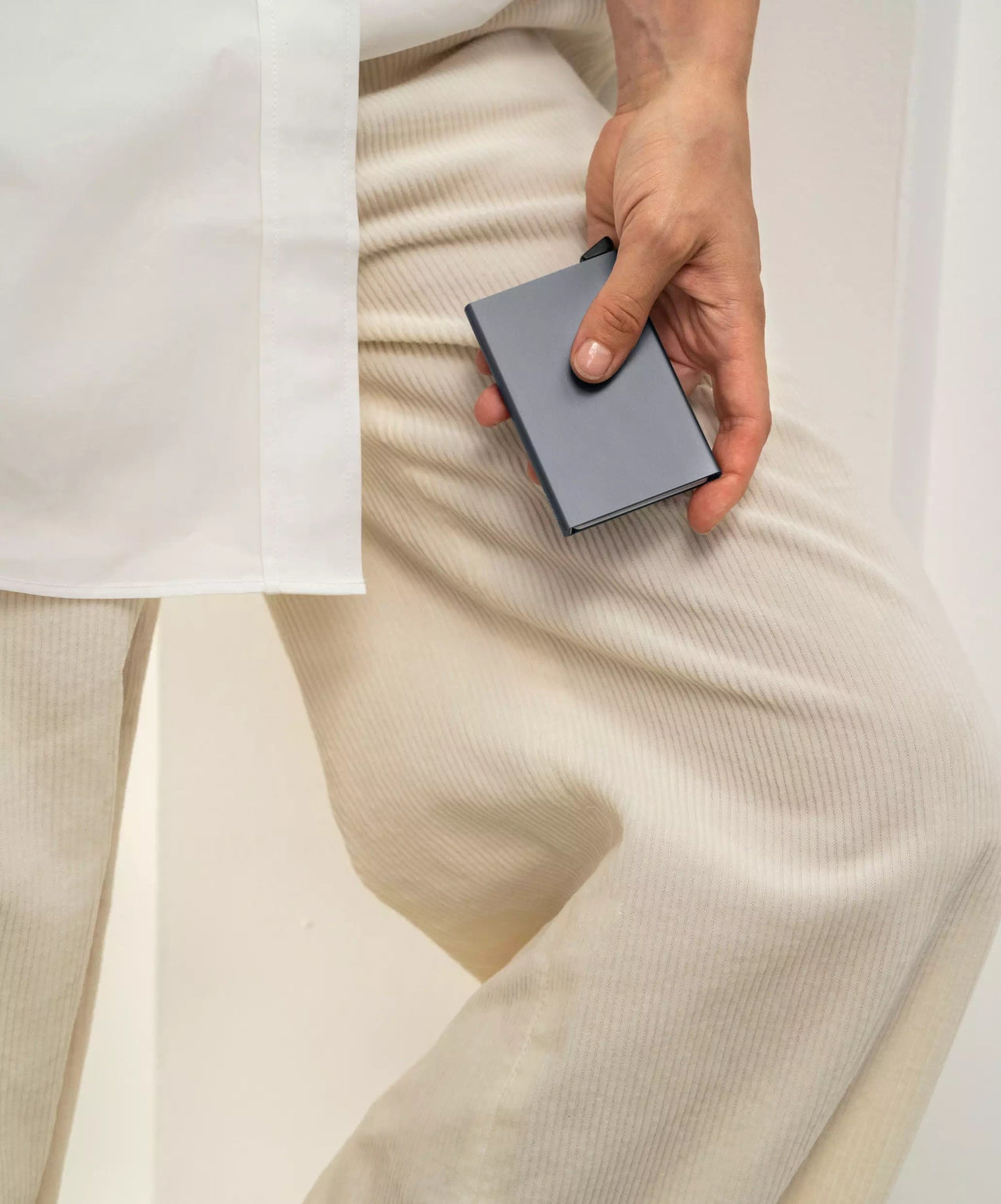 Secrid Cardprotector Titanium