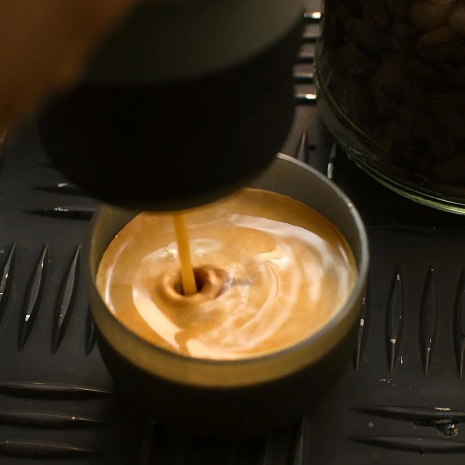 WACACO MINIPRESSO GR2 GROUND COFFEE BLACK