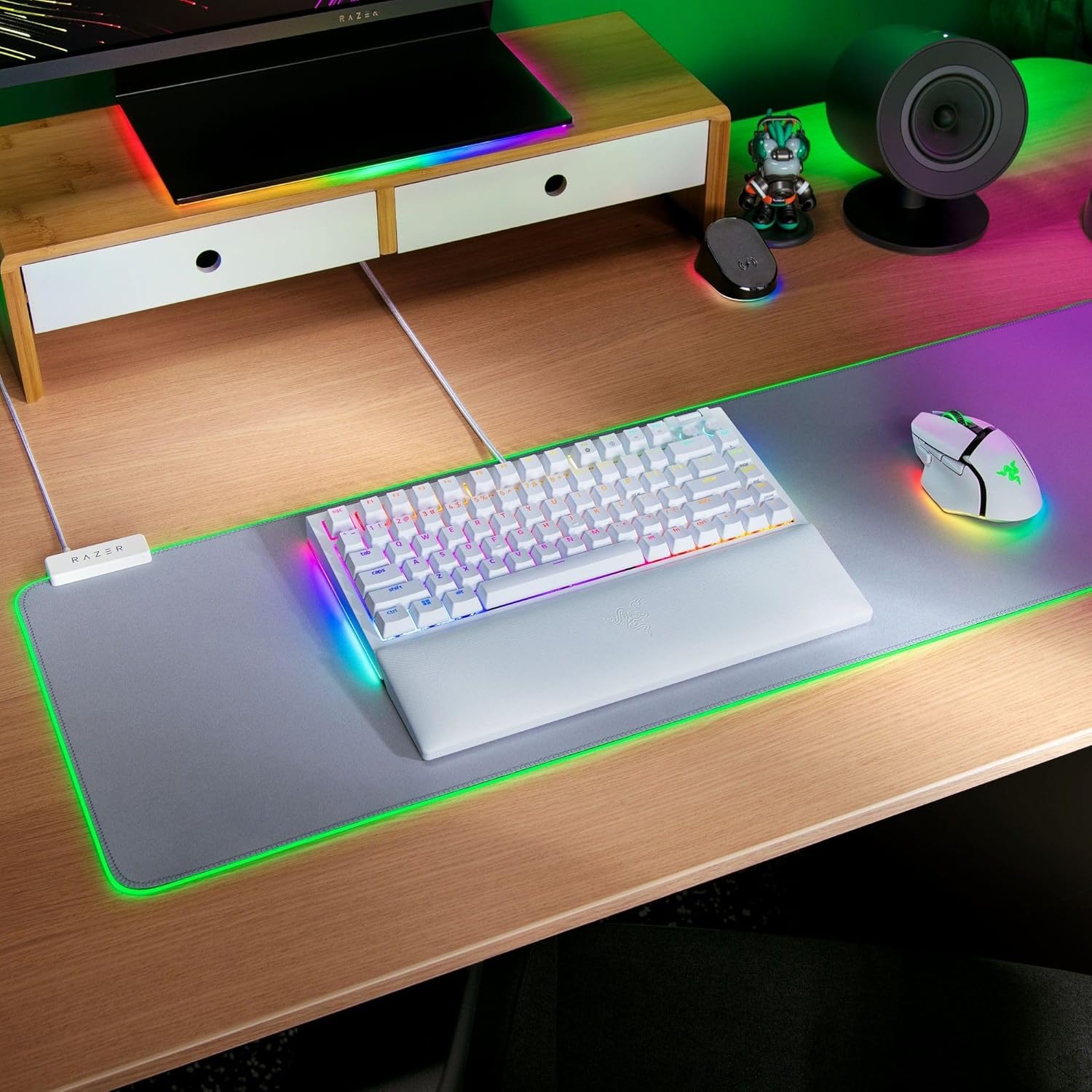 BlackWidow V4 75% - White Ed. - US Layou