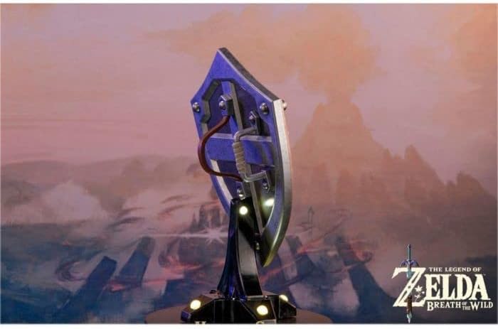Funko - First 4 Figures: Hylian Shield Collectiors