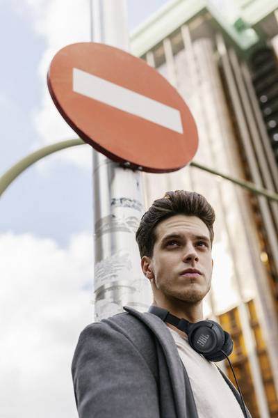 JBL TUNE 500 ON-EAR HEADPHONES BLACK