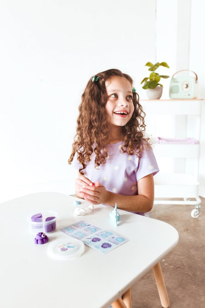 Ooly Creatibles D.I.Y. Air Dry Clay Kit: Ocean Bffs Set Of 4