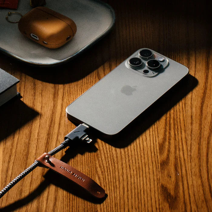 Native Union Belt 2.4M Cable Duo Pro 240W Usb C To C + Lightining Zebra