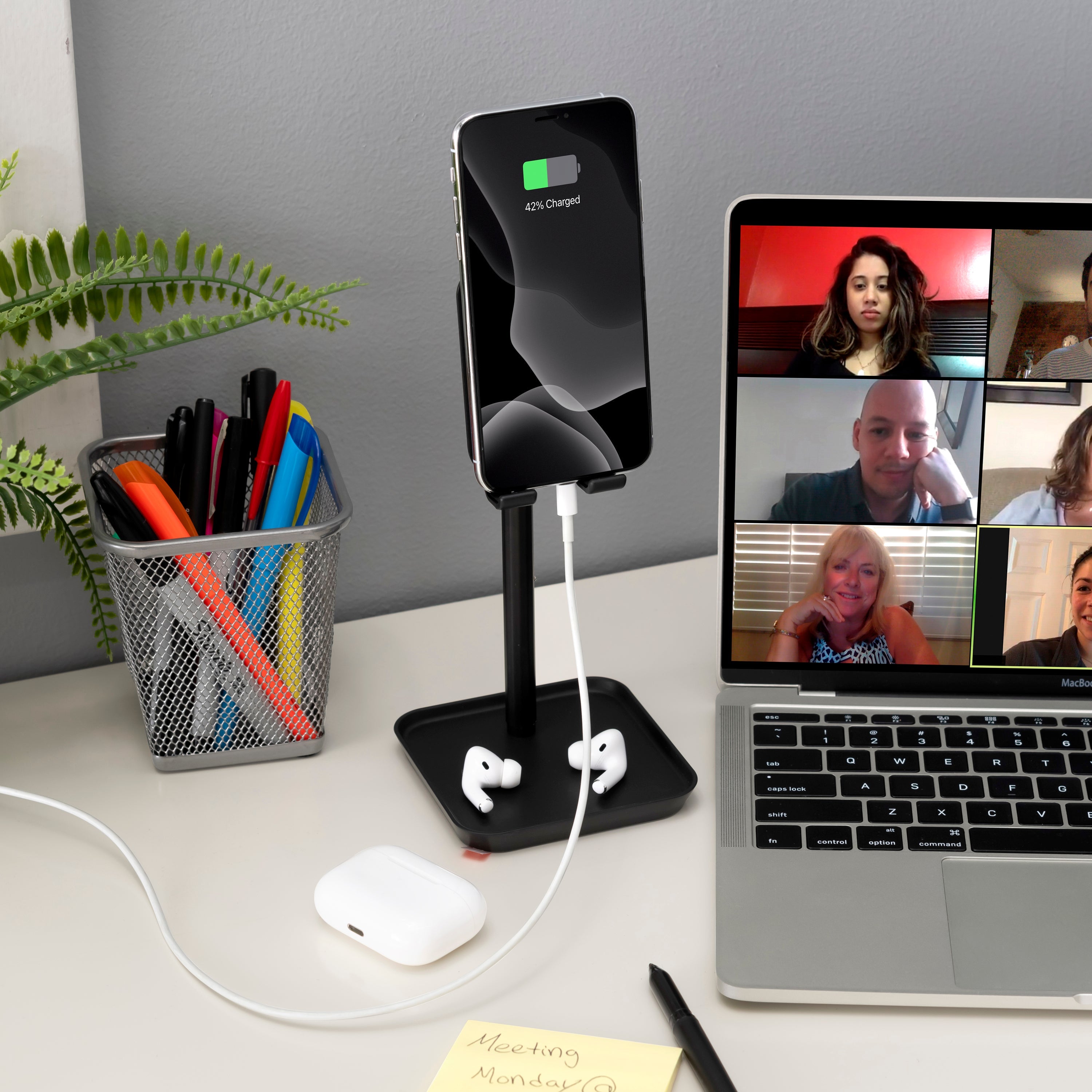 Kikkerland Adjustable Phone Stand Black